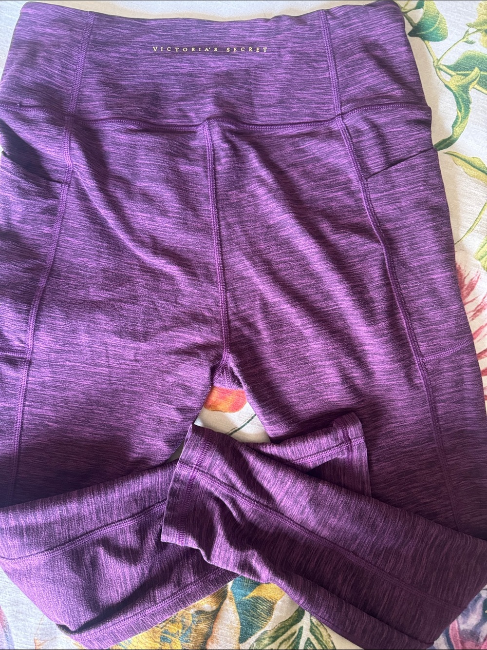 Victoria's Secret Heathered Purple workout Leggings w pockets!!💜